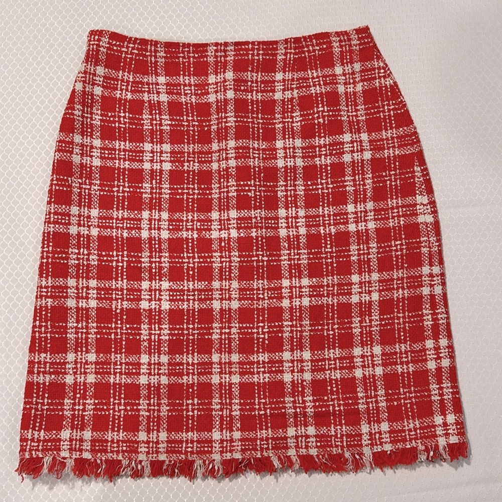 Red and Off-white skirt with back zipper and kick pleat. Fits like size 4